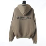 הסווטשרט - Fear Of God Essentials Hoodie