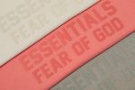 הסווטשרט - Fear Of God Essentials Hoodie SS24