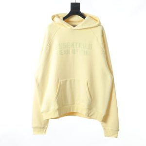 הסווטשרט - Fear Of God Essentials Hoodie