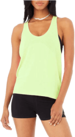 גופייה - Alo Yoga tank top for women, model Seamless Essential