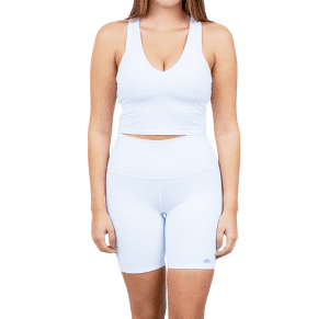 ספורט טוב - Sports bra designed by the Californian yoga clothing brand Alo Yoga