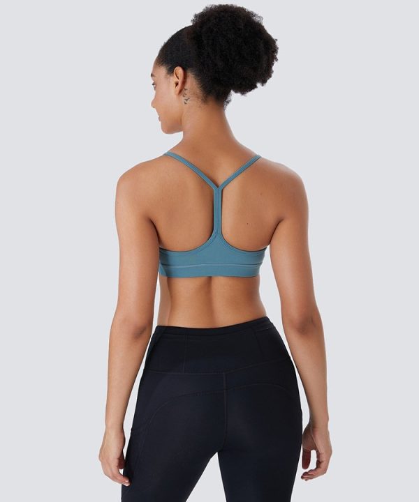 חזייה עליונה - Alo Yoga Top Bra - Alo yoga top in light blue for women