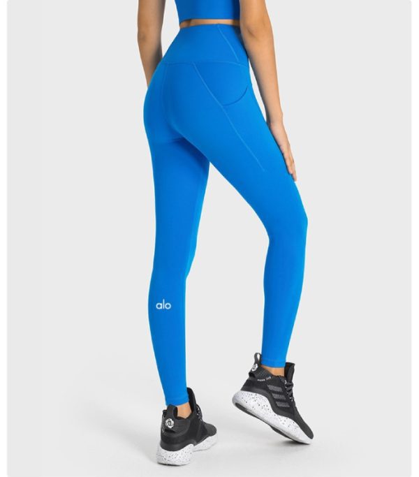 טייץ וטופ - Alo Yoga Set tights and top for women in blue color - Alo Yoga Set