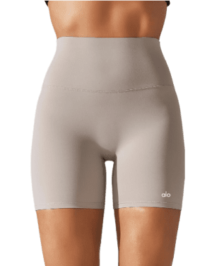 טייץ קצר - Alo Yoga short tights in sandstone color for women