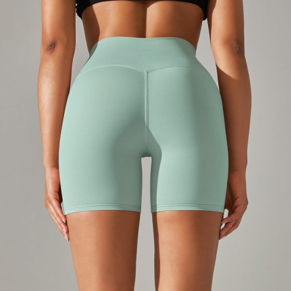 טייץ צמוד - Alo Yoga short tights in light green color for women