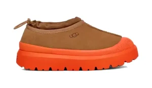 UGG נעלי Tasman Weather Hybrid לגברים בצבע Chestnut עמידות למים