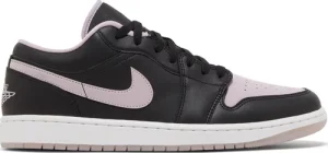 Air Jordan 1 Low SE Black Iced Lilac – נעלי סניקרס שחור וסגול