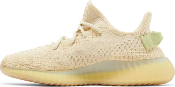 Adidas Yeezy Boost 350 V2 Flax 2024 נעלי סניקרס בגוון בז' עם סוליית Boost