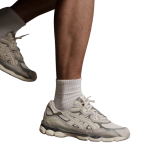 ASICS Gel-NYC Oyster Gray – נעלי סניקרס נוחות בעיצוב ייחודי