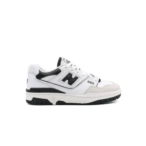 נעלי New Balance 550 בצבעי לבן ושחור