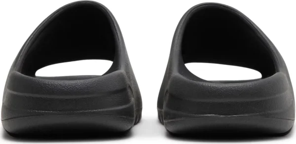 Adidas Yeezy Slides Onyx – כפכפי Yeezy בצבע שחור