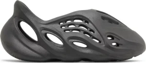 Adidas Yeezy Foam Runner Onyx – כפכפי פום ראנר בצבע שחור