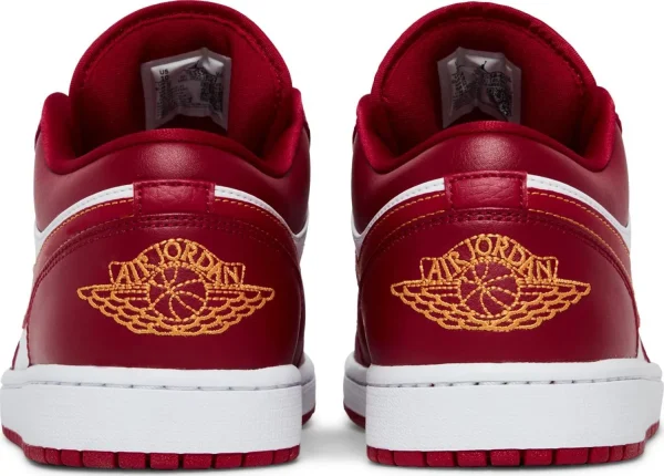 Air Jordan 1 Low Cardinal Red – נעלי סניקרס לבן ואדום
