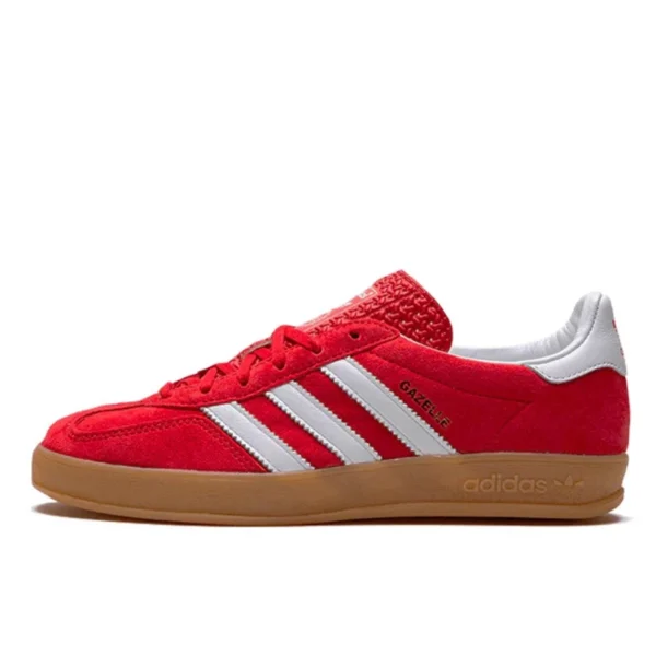 נעלי Adidas Gazelle Indoor Scarlet Cloud White – סניקרס זמש קלאסיות