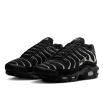 Nike Air Max Plus Swarovski Moonlight – נעלי סניקרס בעיצוב יוקרתי