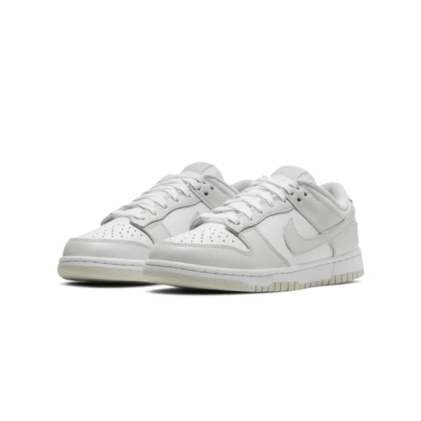 נעלי Nike Dunk Low Photon Dust – סניקרס נמוכות בצבע לבן ואפור