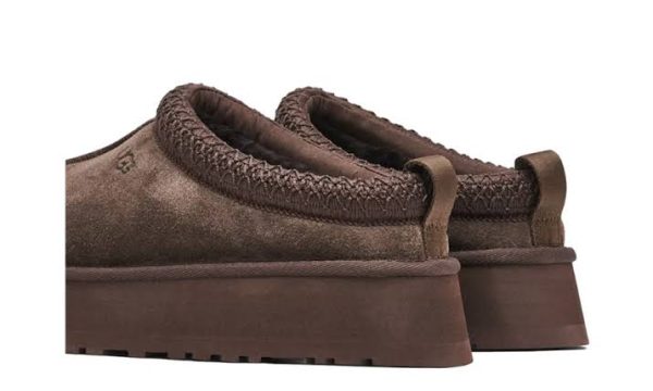 UGG Tazz Chocolate – כפכפי פלטפורמה לנשים