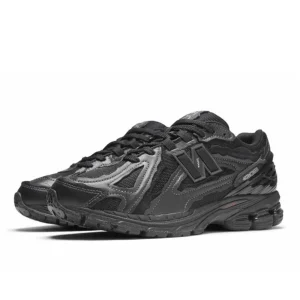 New-balance-1906d-protection-pack-black-leather-1-600×600
