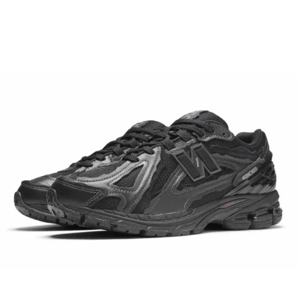 נעלי ניו באלאנס New Balance 1906D Protection Pack Black Leather