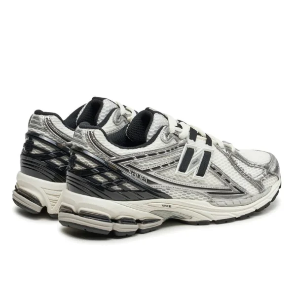 נעלי ניו באלאנס New Balance 1906R Silver Black