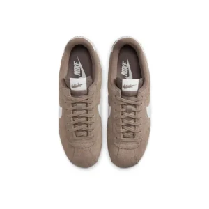 Nike-cortez-vintage-medium-curry-1-600×600
