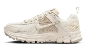 Nike Zoom Vomero 5 Pale Ivory – נעלי סניקרס בגוון שנהב