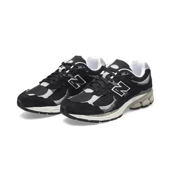 New Balance 2002R Black Grey סניקרס