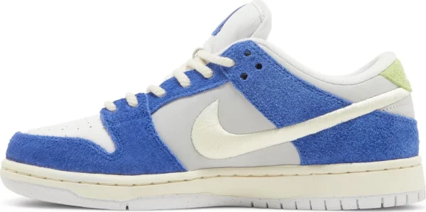Nike SB Dunk Low Pro x Fly Streetwear 'Gardenia' נעלי סקייט לגברים