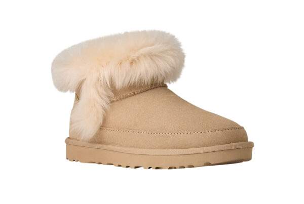 UGG Women’s Classic Ultra Mini Chalet Sandcastle נעלי האג