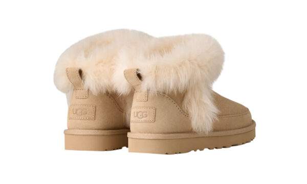 UGG Women’s Classic Ultra Mini Chalet Sandcastle נעלי האג