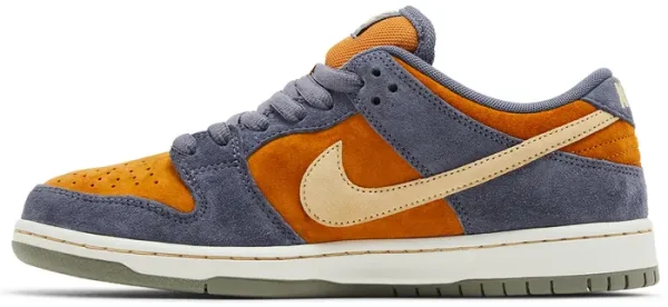 Nike SB Dunk Low 'Light Carbon Monarch' נעלי סקייט לגברים