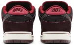 Nike Dunk Low Pro SB QS 'RIOT Skateshop Mahogany Dark Beetroot' נעלי סקייט לגברים