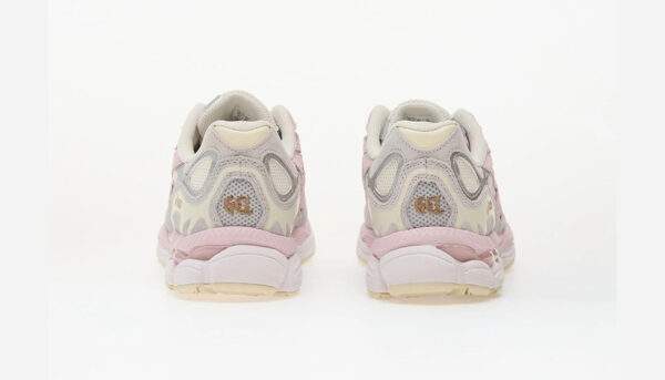 Asics Gel-NYC Concrete/ Barely Rose נעליים