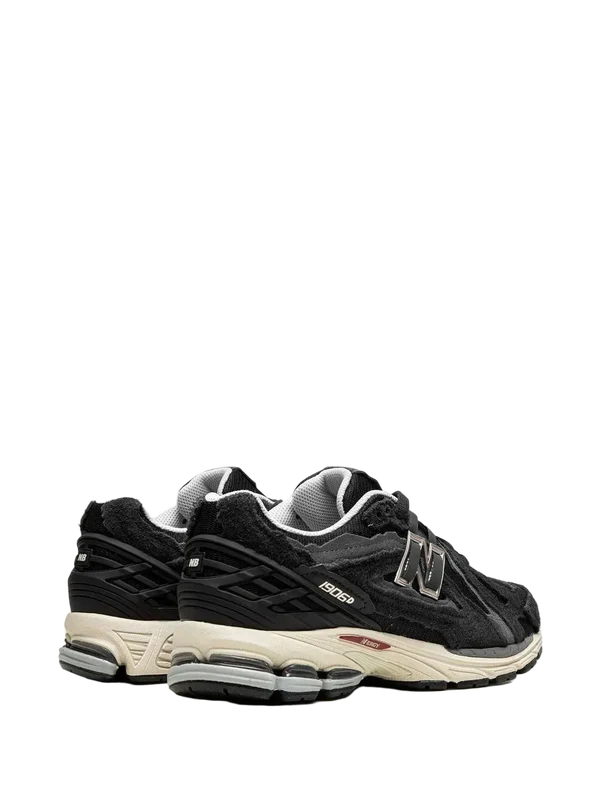 New Balance 1906 Protection Pack - Black נעלי סניקרס