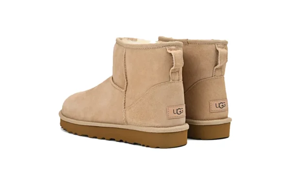 UGG Men’s Classic Mini II Sand נעלי האג לגברים