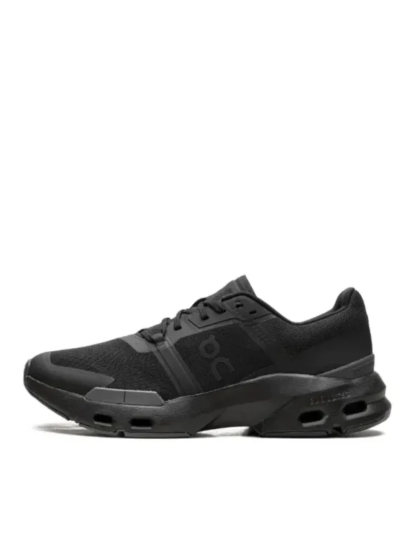 On Cloudpulse Black נעלי אימון לגברים