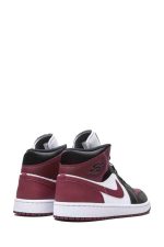 Nike Air Jordan 1 Mid Beetroot סניקרס