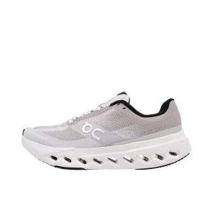 On Cloudsurfer Next Fog/Ivory נעלי