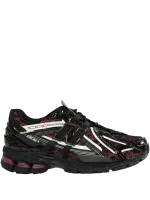 New Balance 1906 נעלי סניקרס – Black Dragon Berry Pink