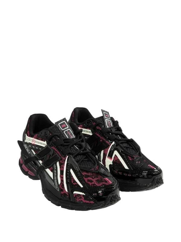 New Balance 1906 נעלי סניקרס – Black Dragon Berry Pink
