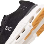 On Cloudnova Form 2 Black/Ivory/Gum נעלי