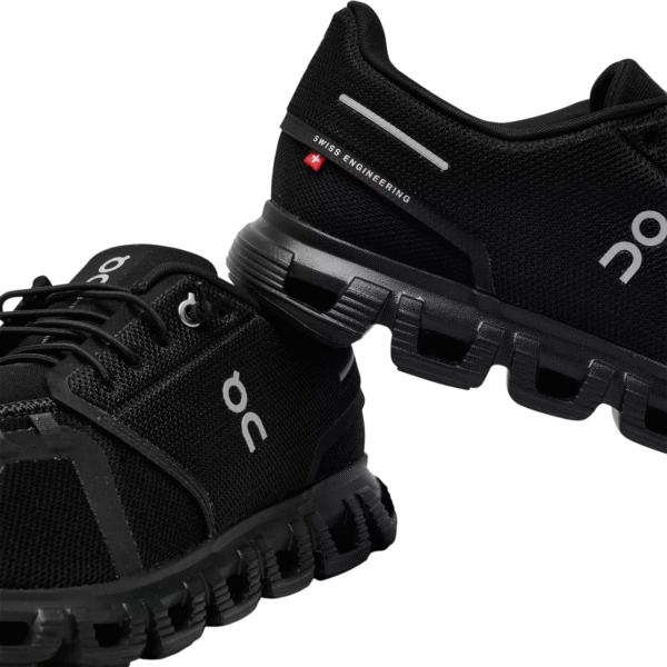 On Cloud 6 Black נעלי