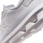 On Cloudzone Casual White נעלי