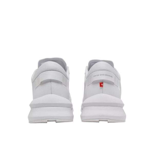 On Cloudzone Casual White נעלי
