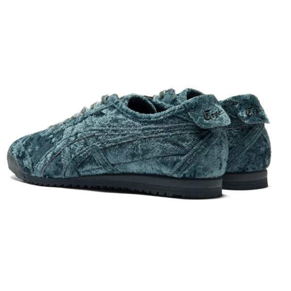 Onitsuka Tiger MEXICO 66 VELVET Grand Shark נעלי