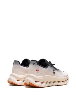 On Running Cloudtilt Beige Purple נעלי ספורט יומיומיות