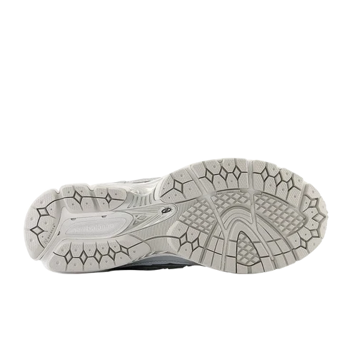 New Balance 1906 Metallic Silver Grey נעלי סניקרס