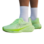 Asics Novablast 4 Illuminate נעליים