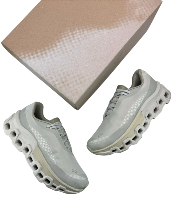 On Cloudmonster 2 PAF Beige נעלי ריצה לגברים