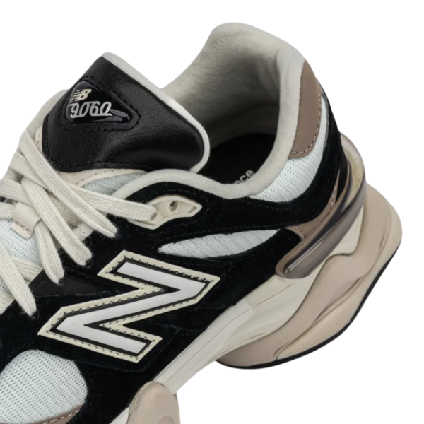 New Balance 9060 Sea Salt Bone נעלי סניקרס לגברים
